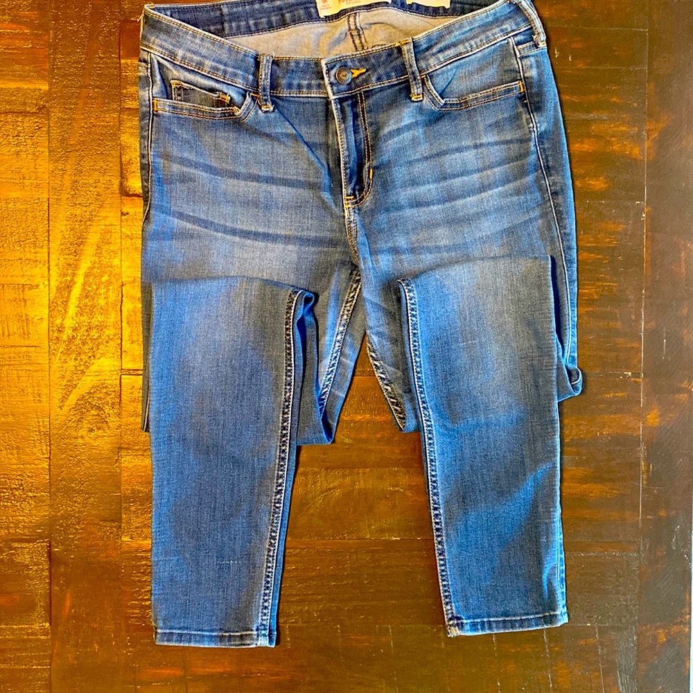 Hollister low rise super skinny jeans